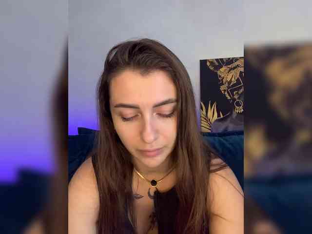 WILDGIRL webcam