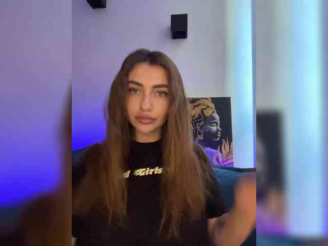 WILDGIRL Live Webcam on BongaCams