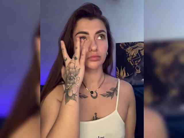 WILDGIRL Live Webcam on BongaCams