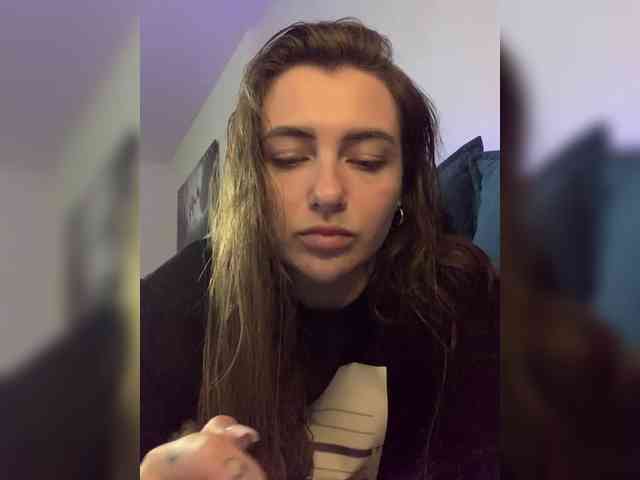 WILDGIRL webcam