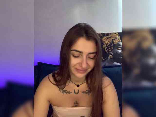 WILDGIRL webcam