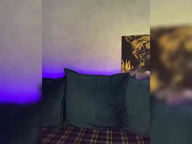 WILDGIRL webcam