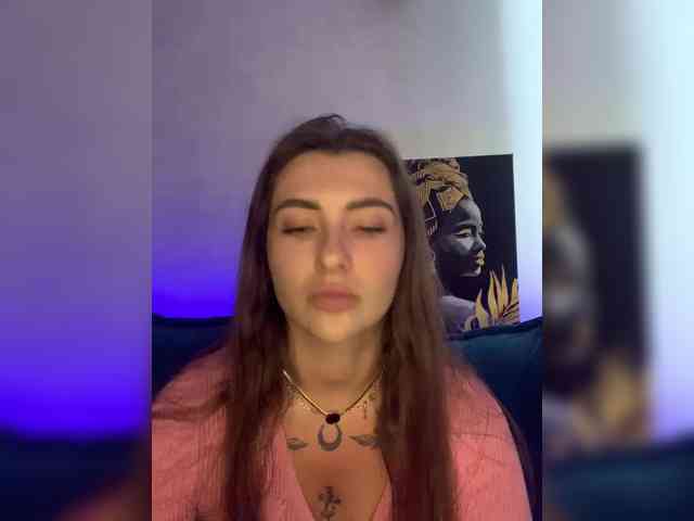 WILDGIRL webcam
