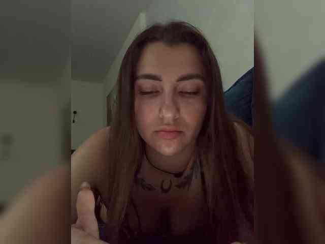 WILDGIRL webcam