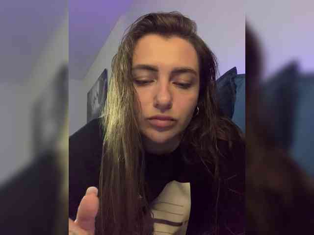 WILDGIRL webcam