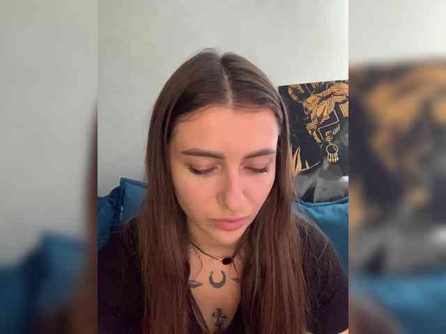 WILDGIRL webcam