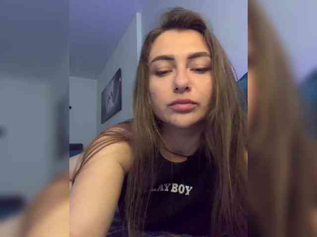 WILDGIRL webcam