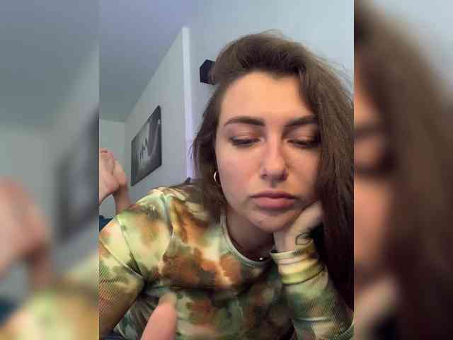 WILDGIRL webcam