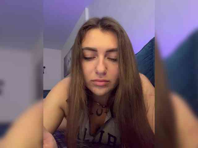 WILDGIRL webcam