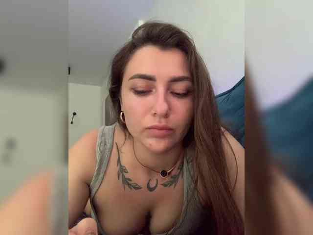 WILDGIRL webcam