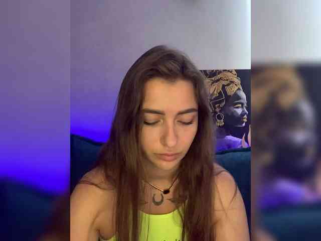 WILDGIRL webcam