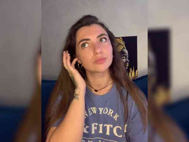 WILDGIRL webcam