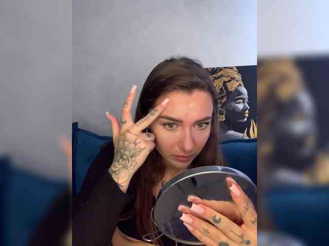WILDGIRL webcam