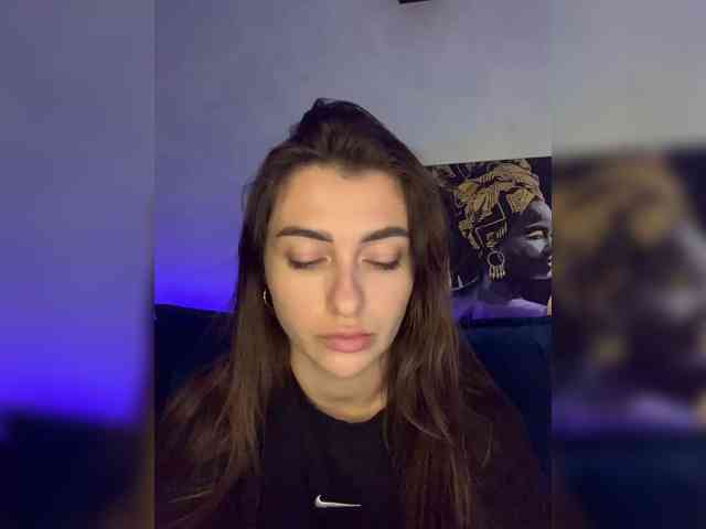 WILDGIRL webcam