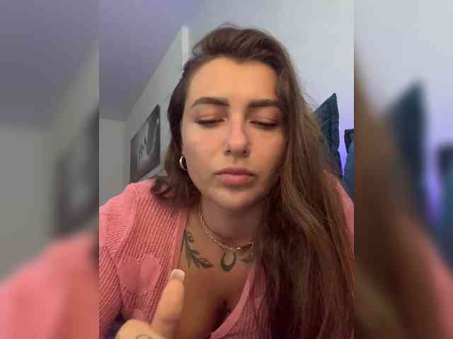 WILDGIRL webcam