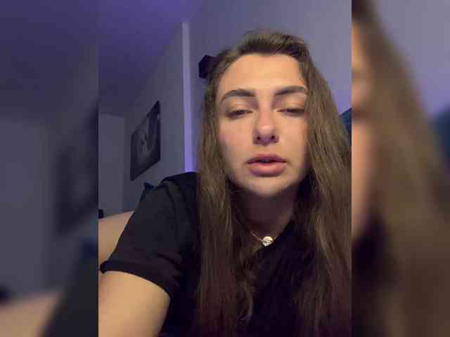 WILDGIRL webcam