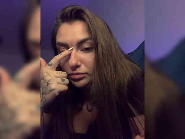 WILDGIRL webcam