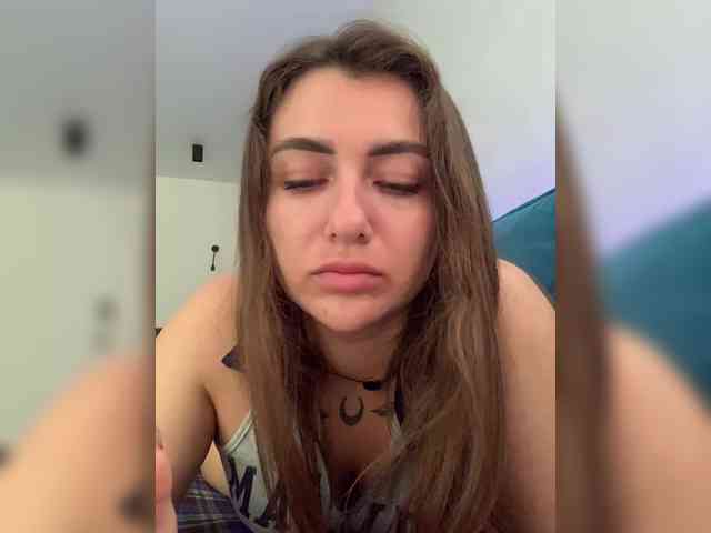 WILDGIRL webcam