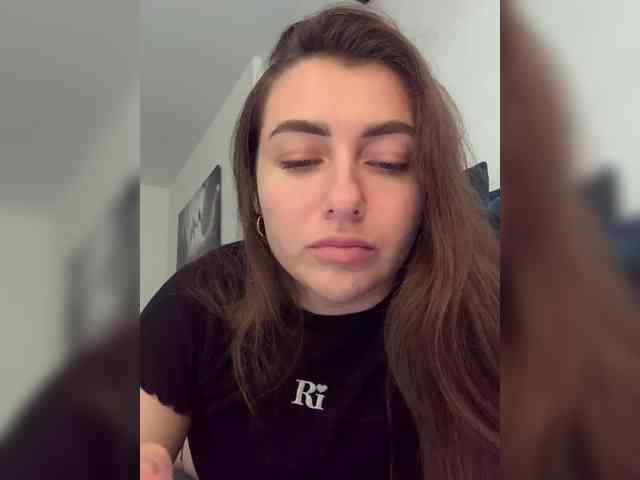 WILDGIRL webcam