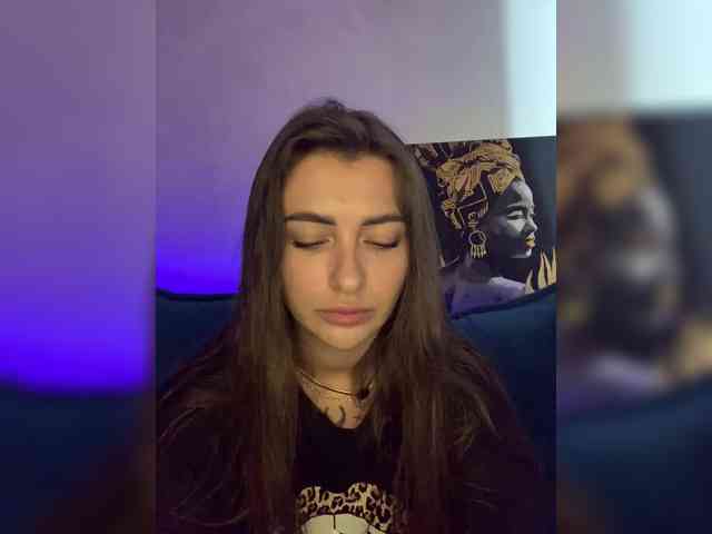 WILDGIRL webcam