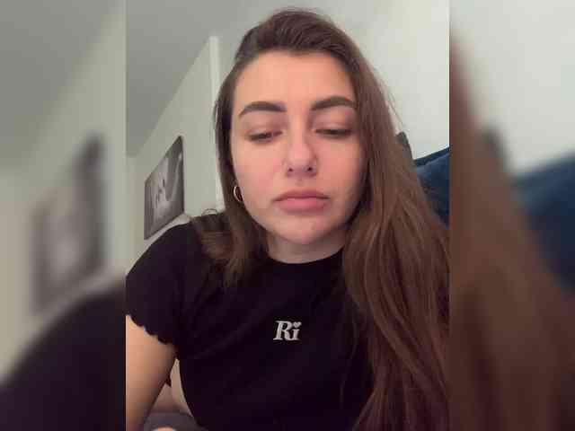 WILDGIRL webcam