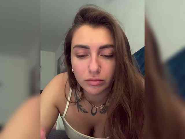 WILDGIRL webcam