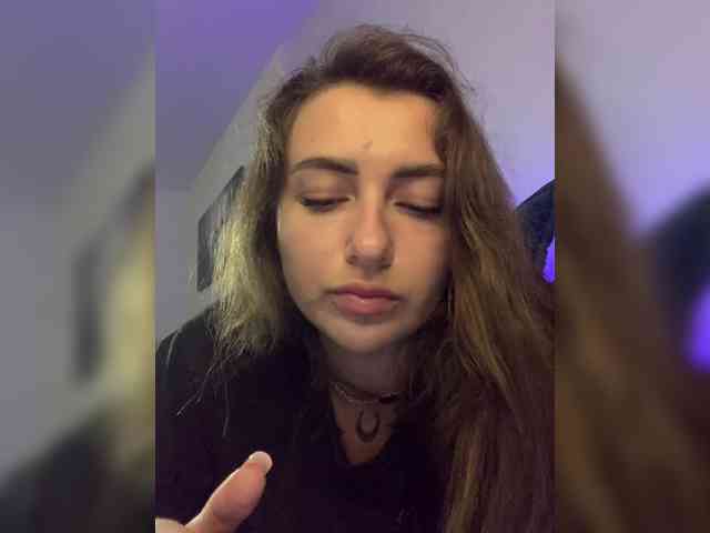 WILDGIRL webcam