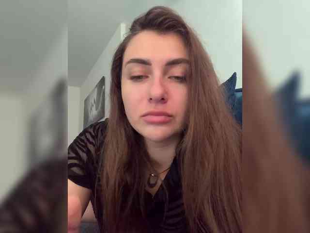 WILDGIRL webcam