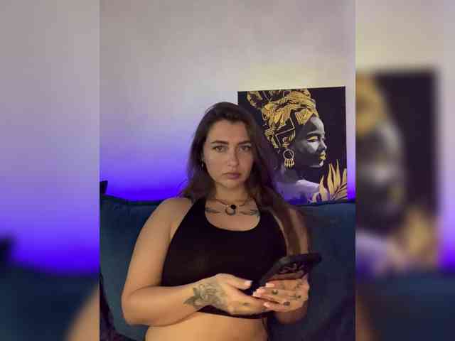WILDGIRL webcam
