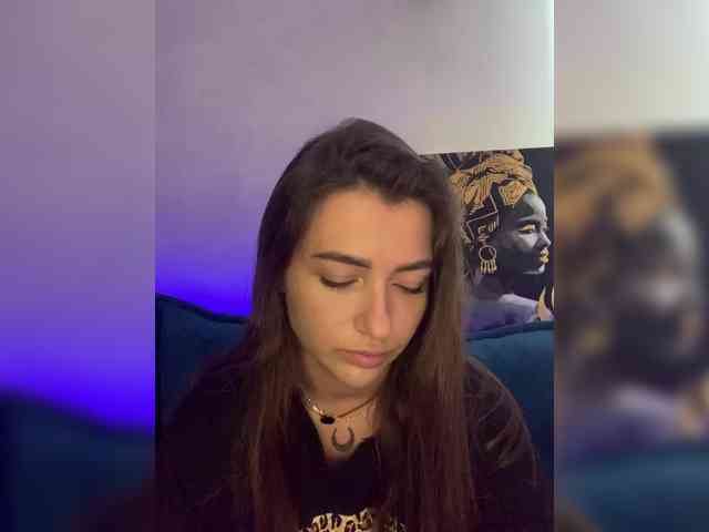 WILDGIRL webcam