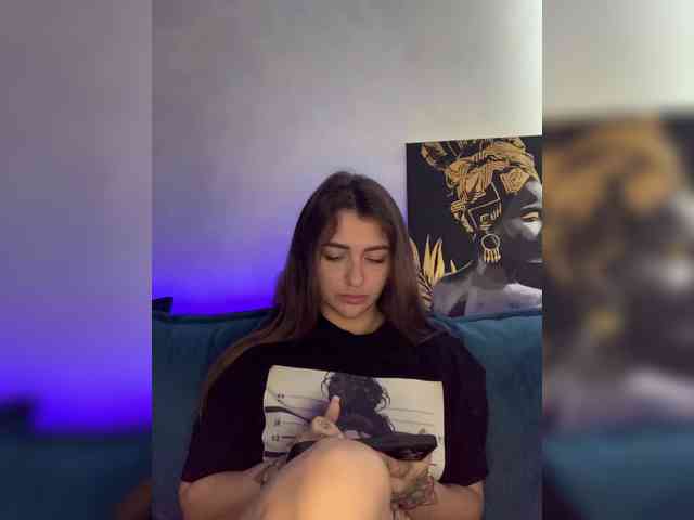 WILDGIRL webcam