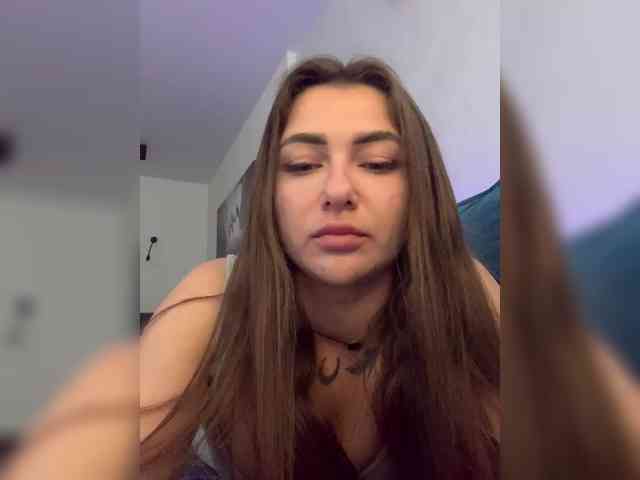 WILDGIRL webcam