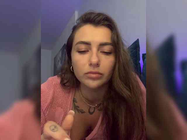 WILDGIRL webcam