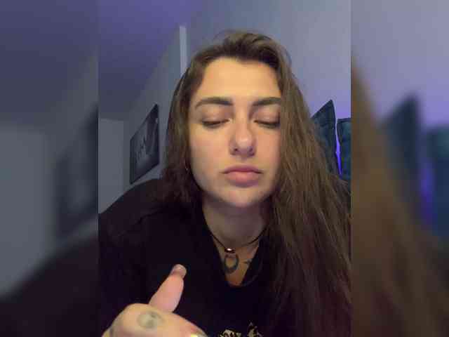 WILDGIRL Live Webcam on BongaCams