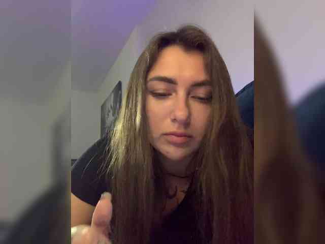 WILDGIRL webcam