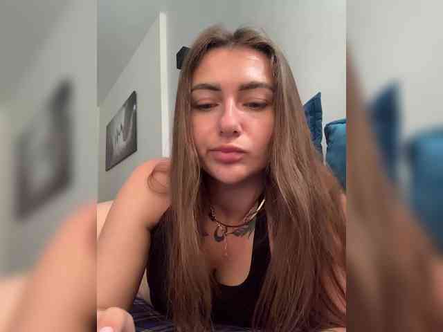 WILDGIRL webcam