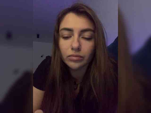 WILDGIRL webcam