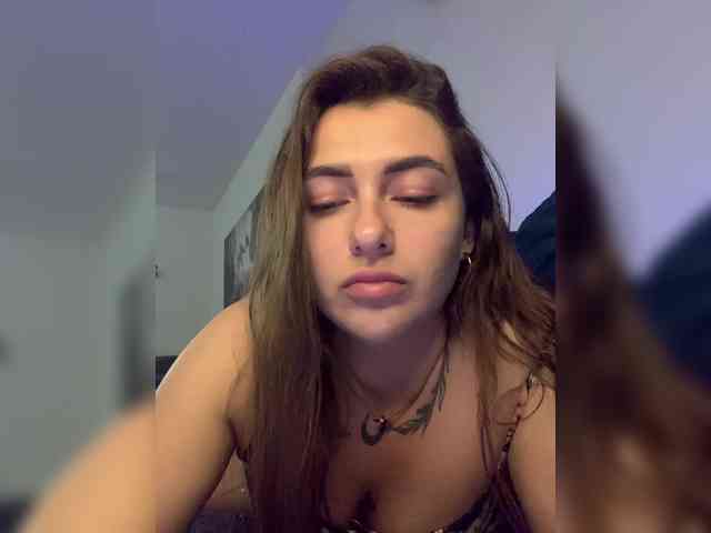 WILDGIRL webcam