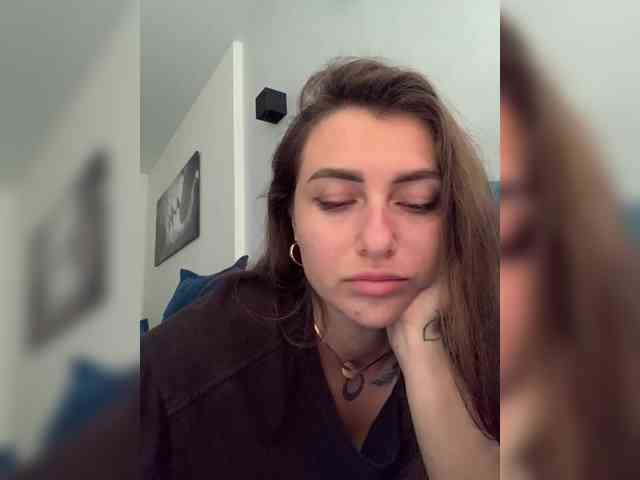 WILDGIRL webcam