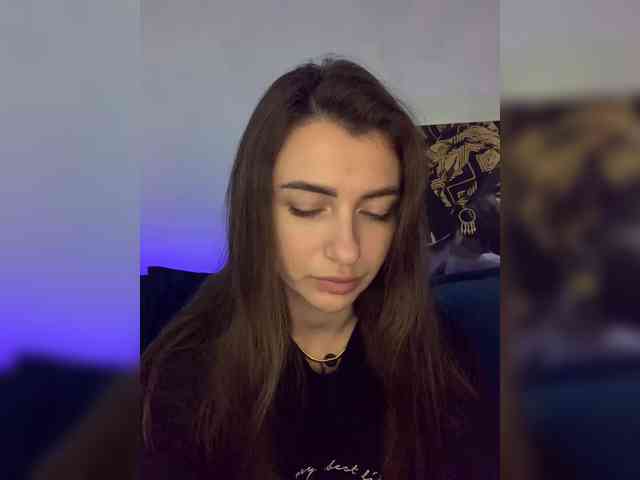 WILDGIRL webcam