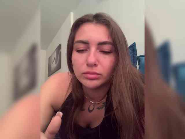 WILDGIRL webcam