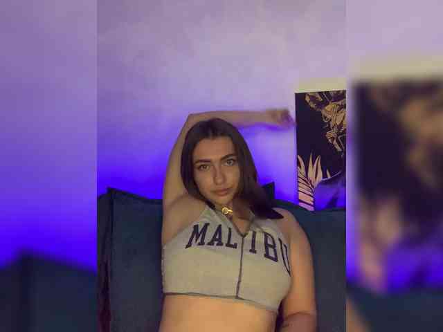 WILDGIRL webcam