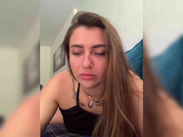 WILDGIRL webcam