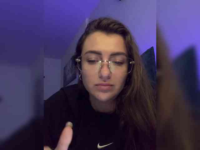 WILDGIRL webcam