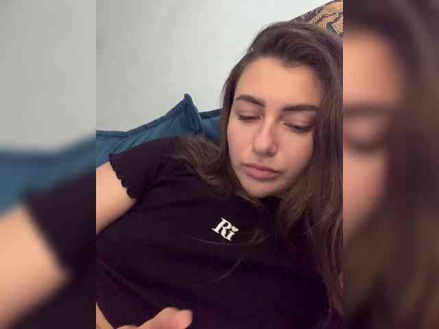 WILDGIRL webcam