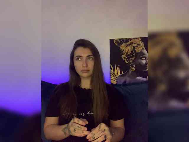WILDGIRL webcam