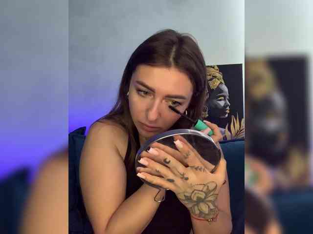 WILDGIRL Live Webcam on BongaCams