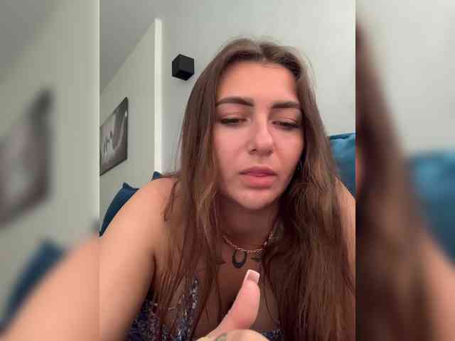WILDGIRL webcam