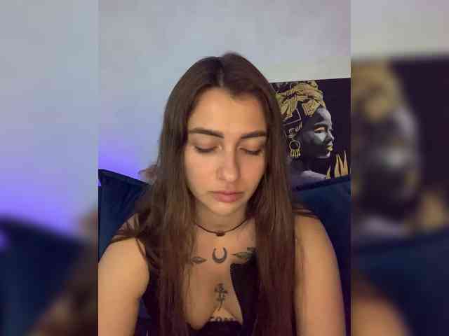 WILDGIRL webcam