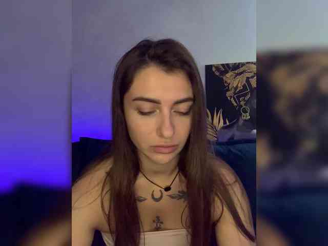WILDGIRL webcam